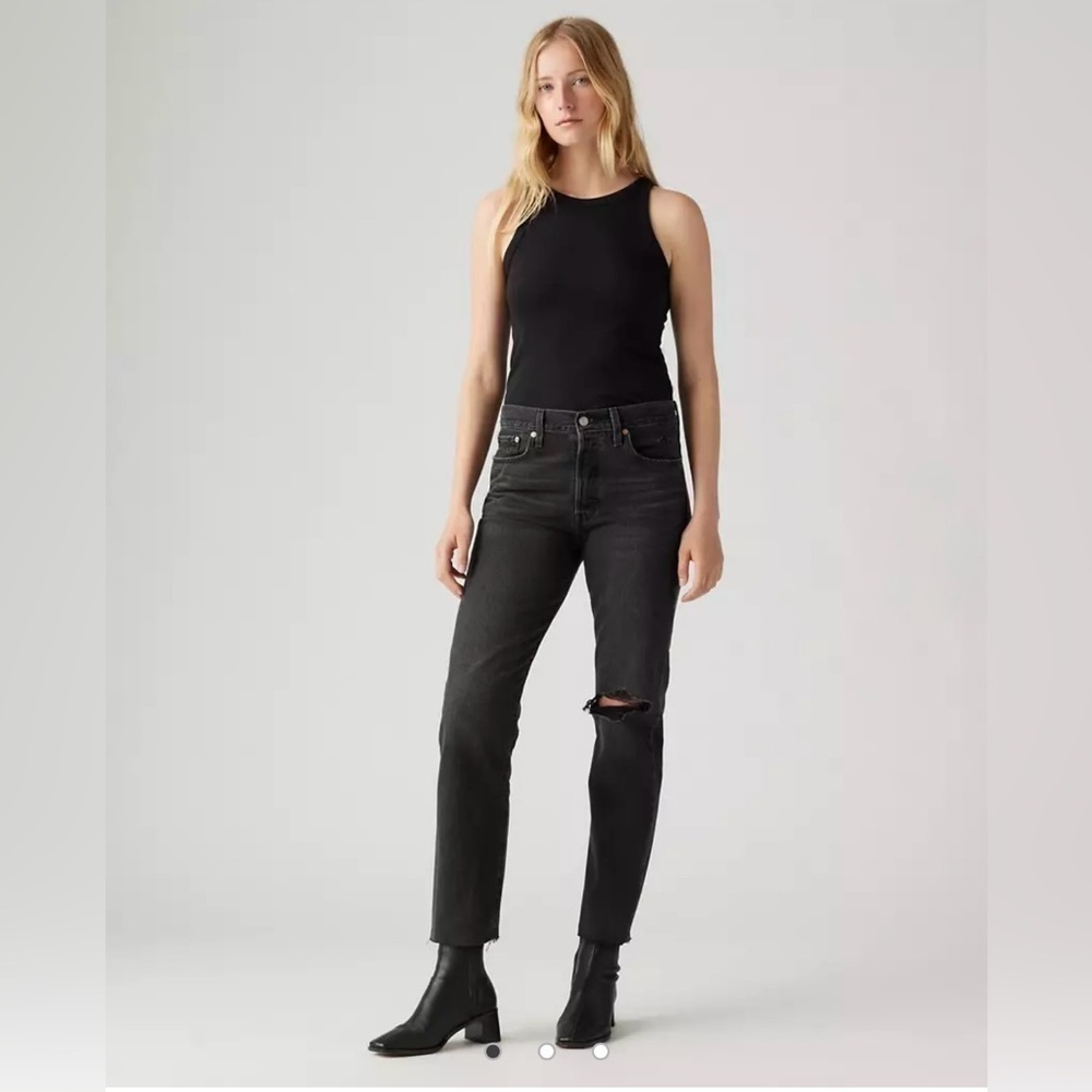 ❤️BNWT Levi's Women's Wedge Straight Leg Jeans size 26*28